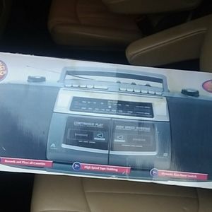 Dual cassette player and Recorder and Am/ FM radio
